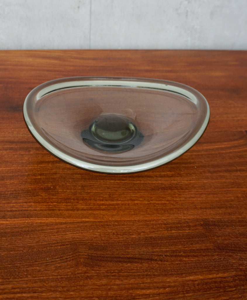 Medium round Glass bowl, by Per Lütken for Holmgaard, Denmark (1962)