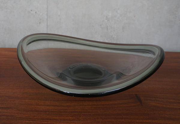 Large sized Glass bowl, by Per Lütken for Holmgaard, Denmark (1962)