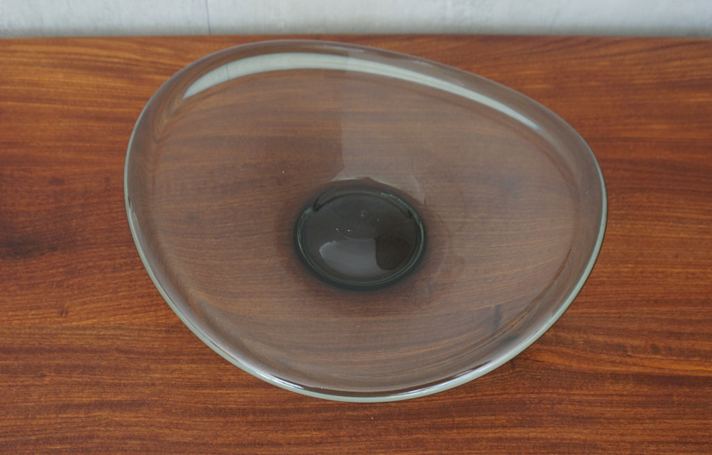 Large sized Glass bowl, by Per Lütken for Holmgaard, Denmark (1962)