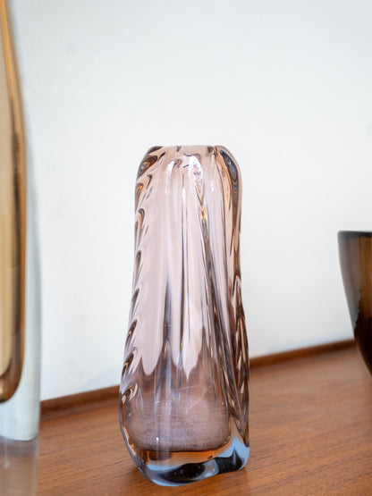 Hand-blown glass decorative vase by designed by Jan Beránek for Škrdlovice, Czechoslovakia, 1950–60