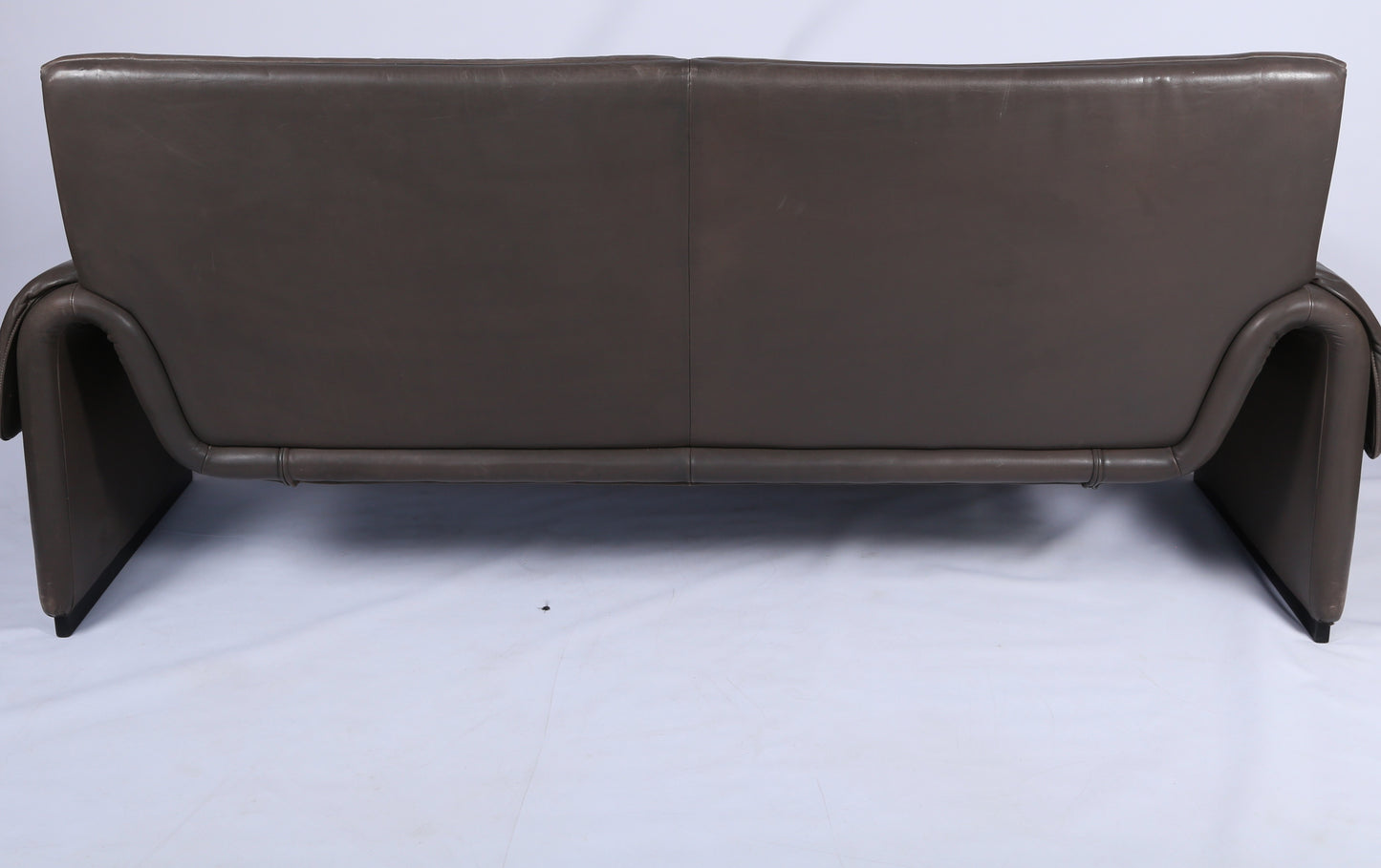 Model 'DS 2011' two seater sofa by De Sede (1983) Switzerland