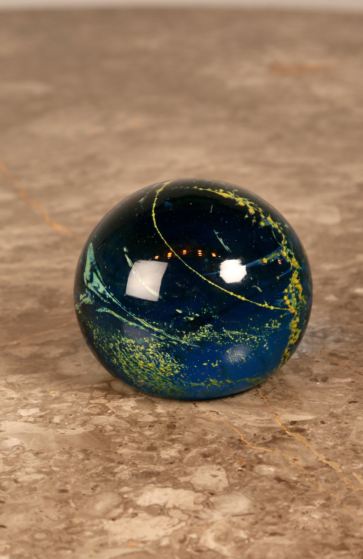 A Mdina Glass oversized paperweight (1960s) Italy