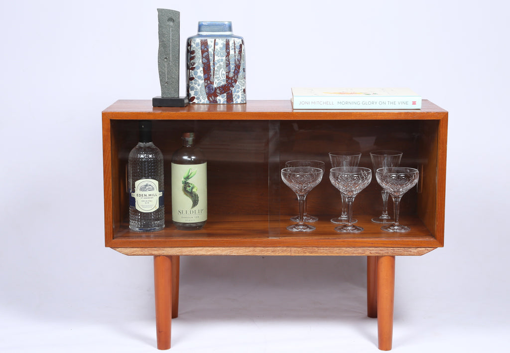 Teak siding glass door cabinet (1970s)