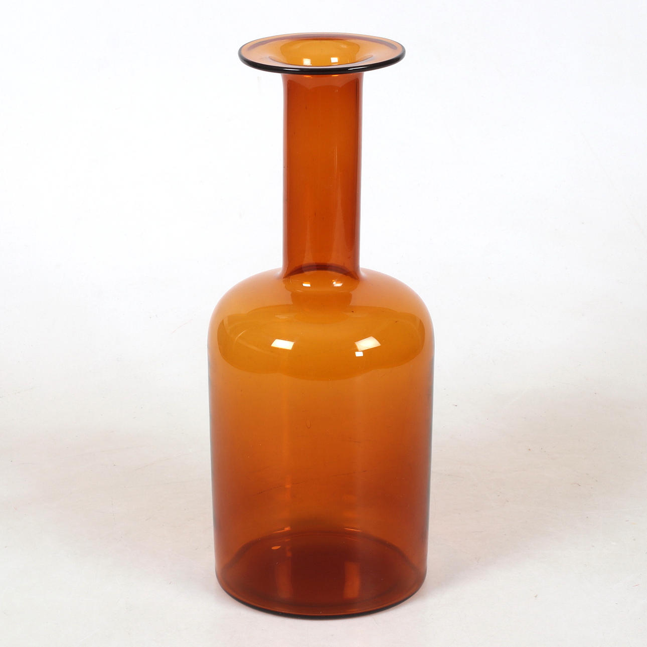 Large ‘Gulvvase’ glass bottle in orange by Otto Brauer (Denmark) 1960s