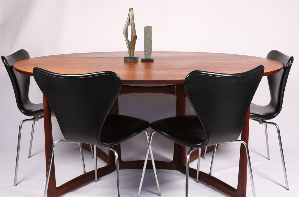 Drop Leaf 8 Seater Dining Table by Peter Hvidt and Orla Mølgaard for France & Son (1950-60)